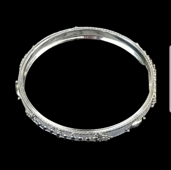 ORNATE SILVERTONED BANGLE BRACELET - Picture 2 of 4